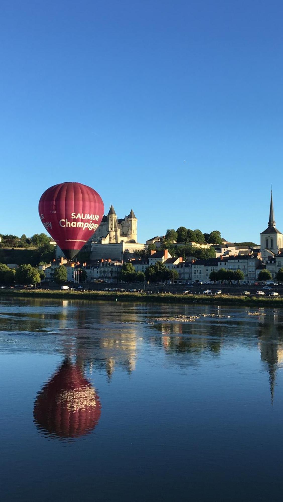 Appartement Le Moliere Vue Sur Loire Saumur Exterior foto